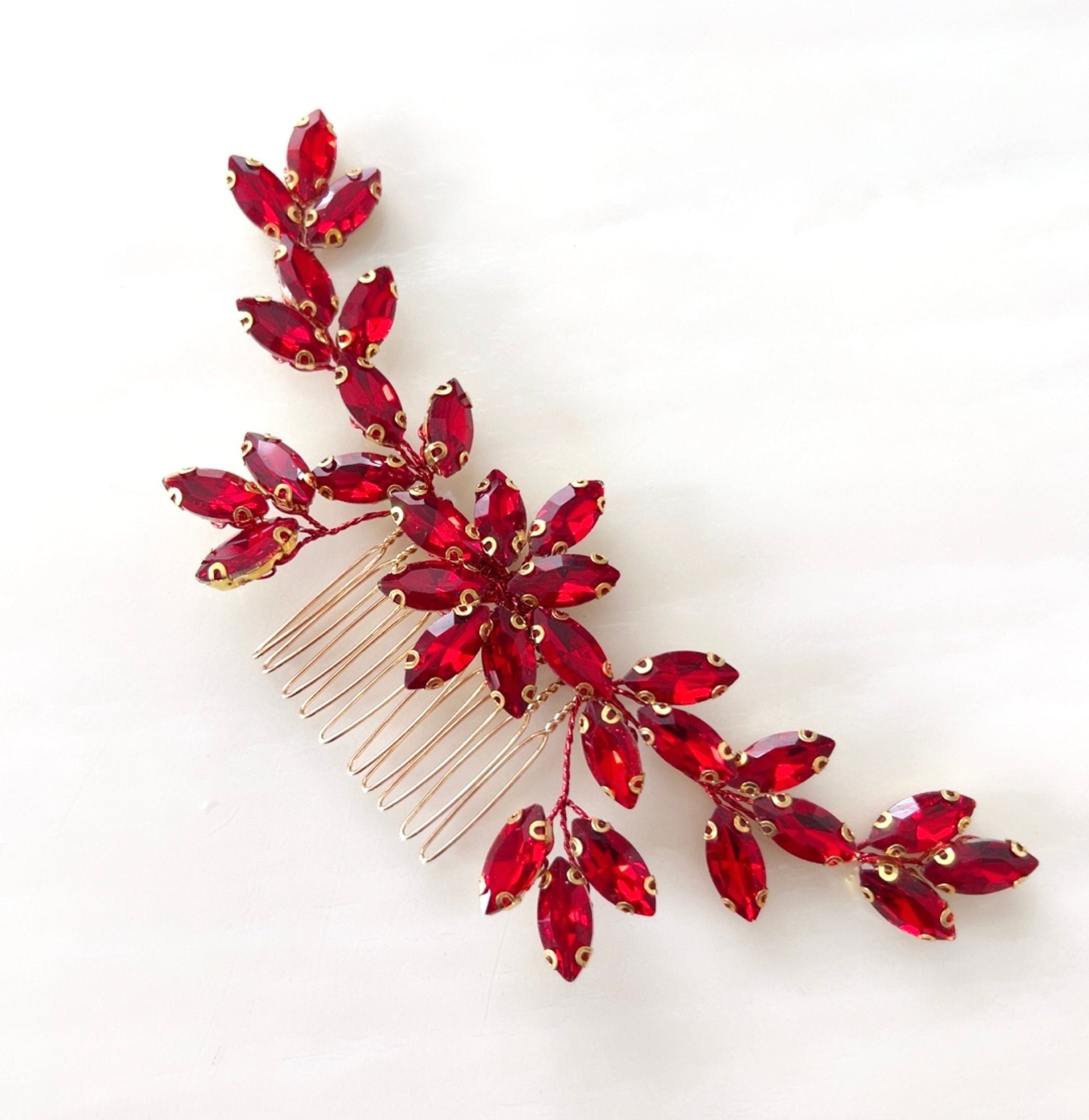 Red crystal decorative hair comb - Petal & Pearl