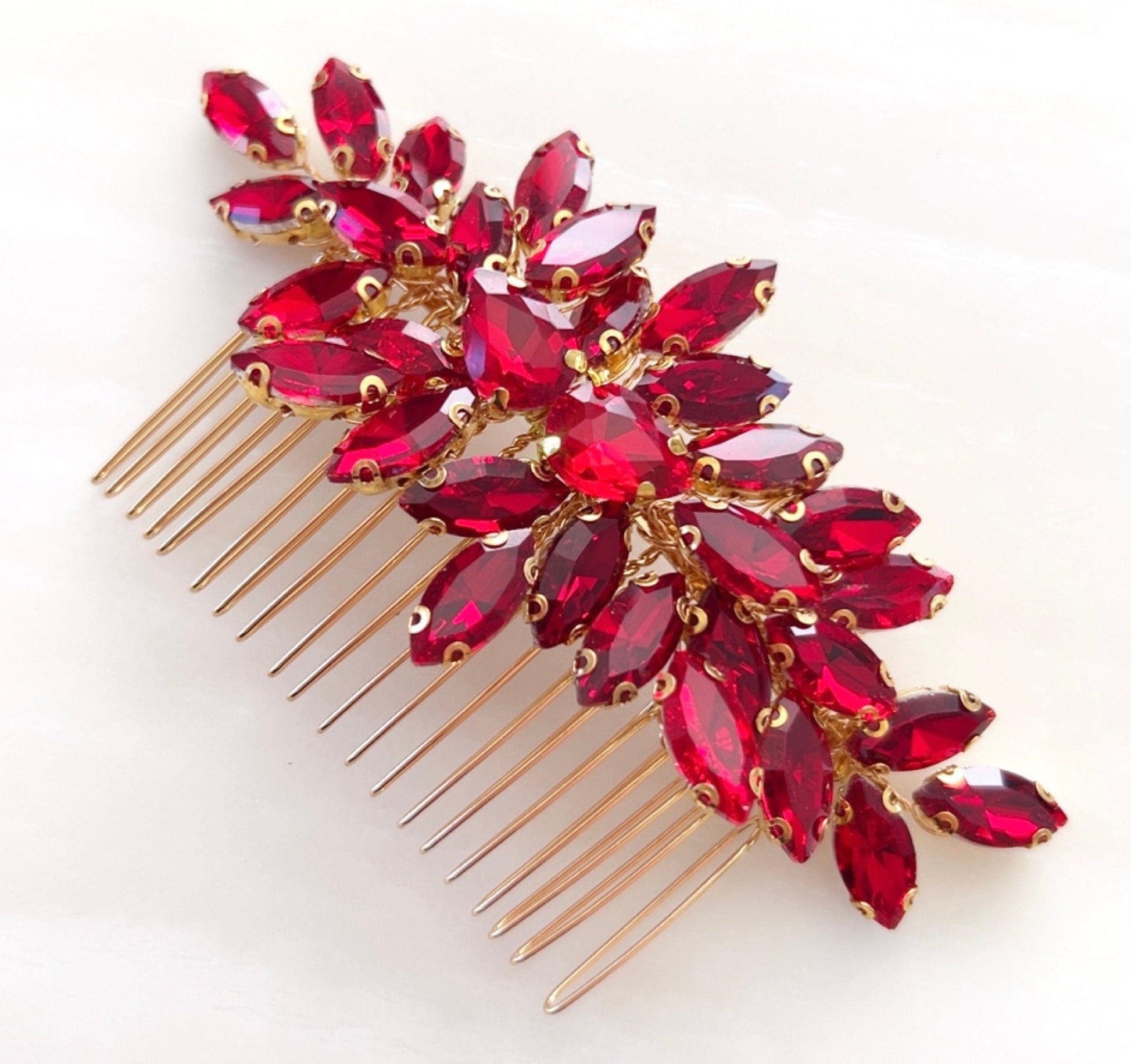 Red crystal hair comb - Petal & Pearl