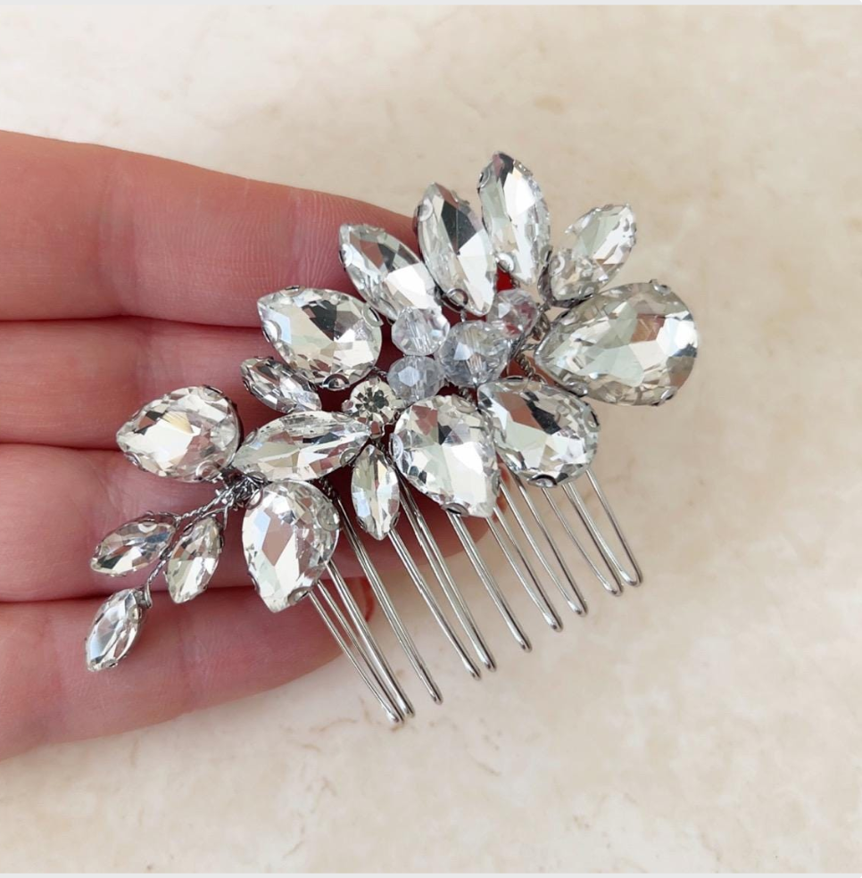 Clear crystal hair comb