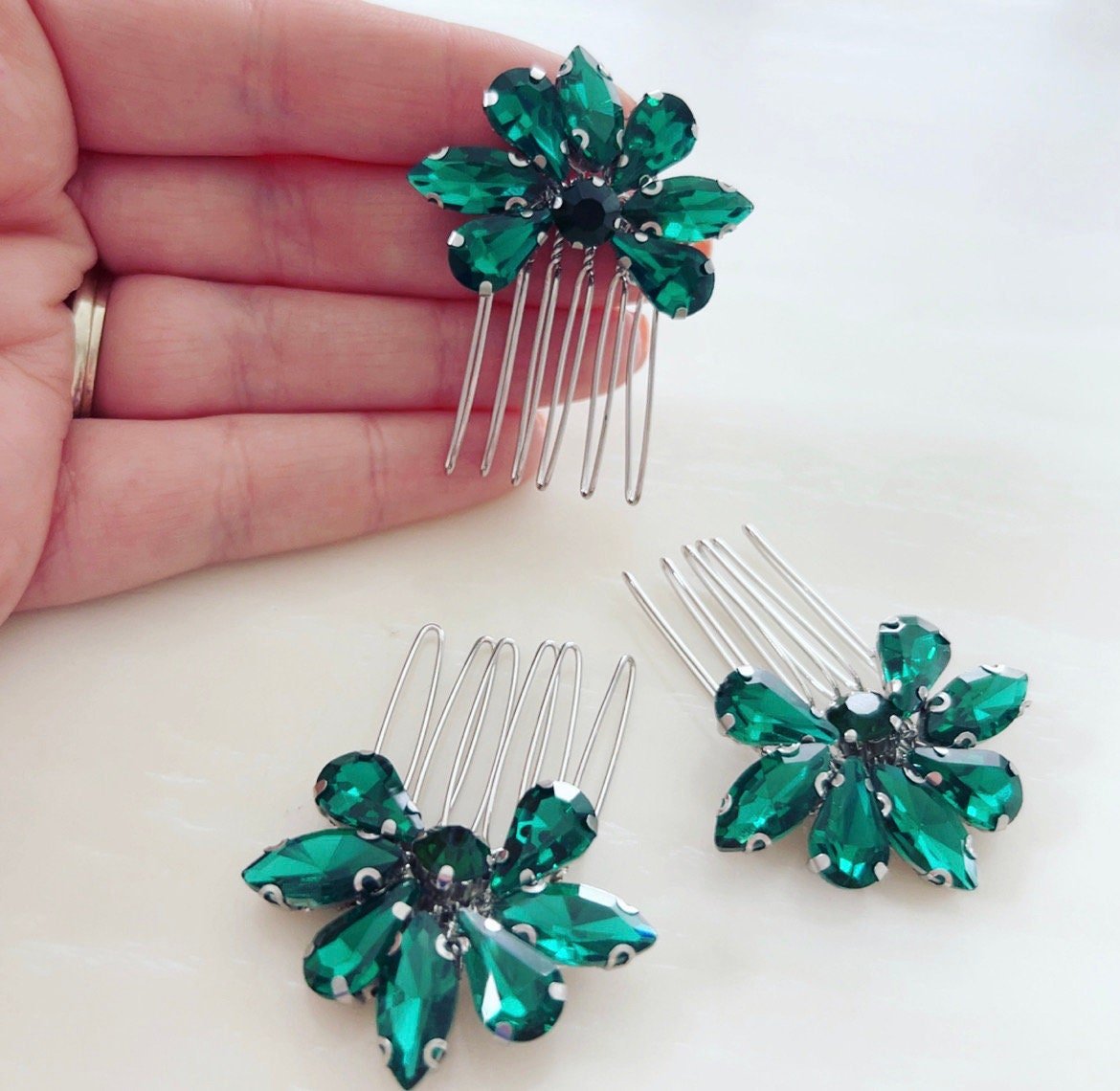 Set of three emerald green crystal hair combs - Petal & Pearl