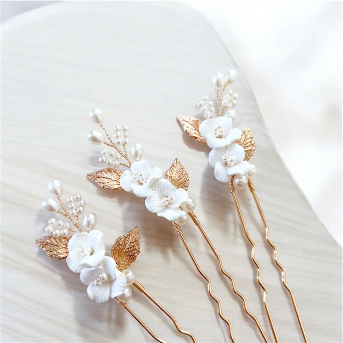 Set of three white flower hair pins - Petal & Pearl