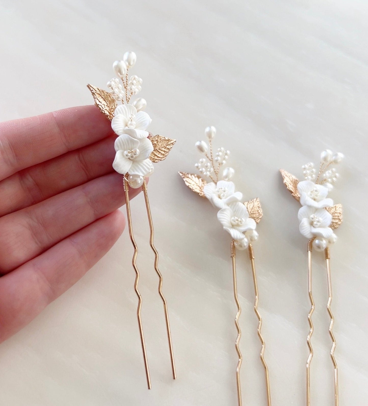 Set of three white flower hair pins - Petal & Pearl