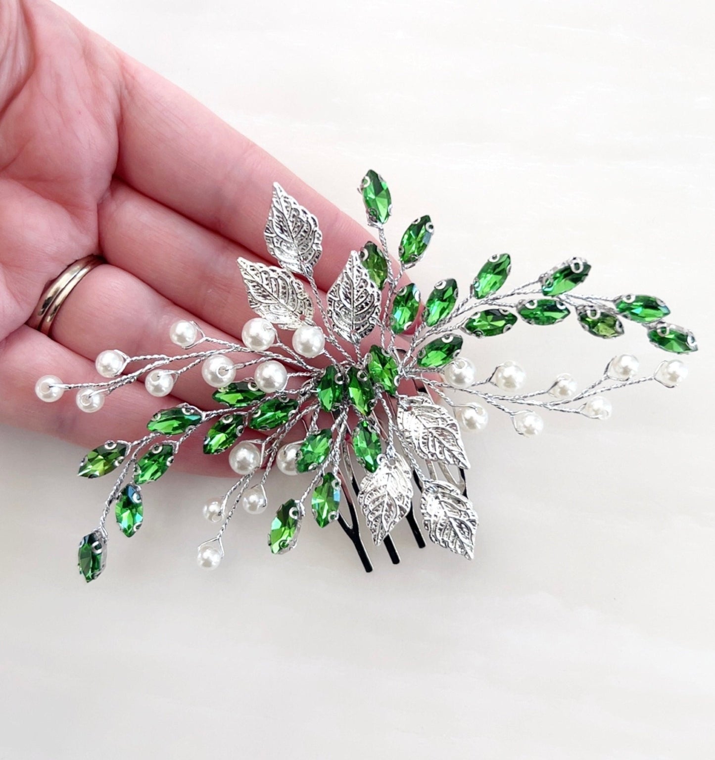 Silver leaf and green crystal and hair comb - Petal & Pearl