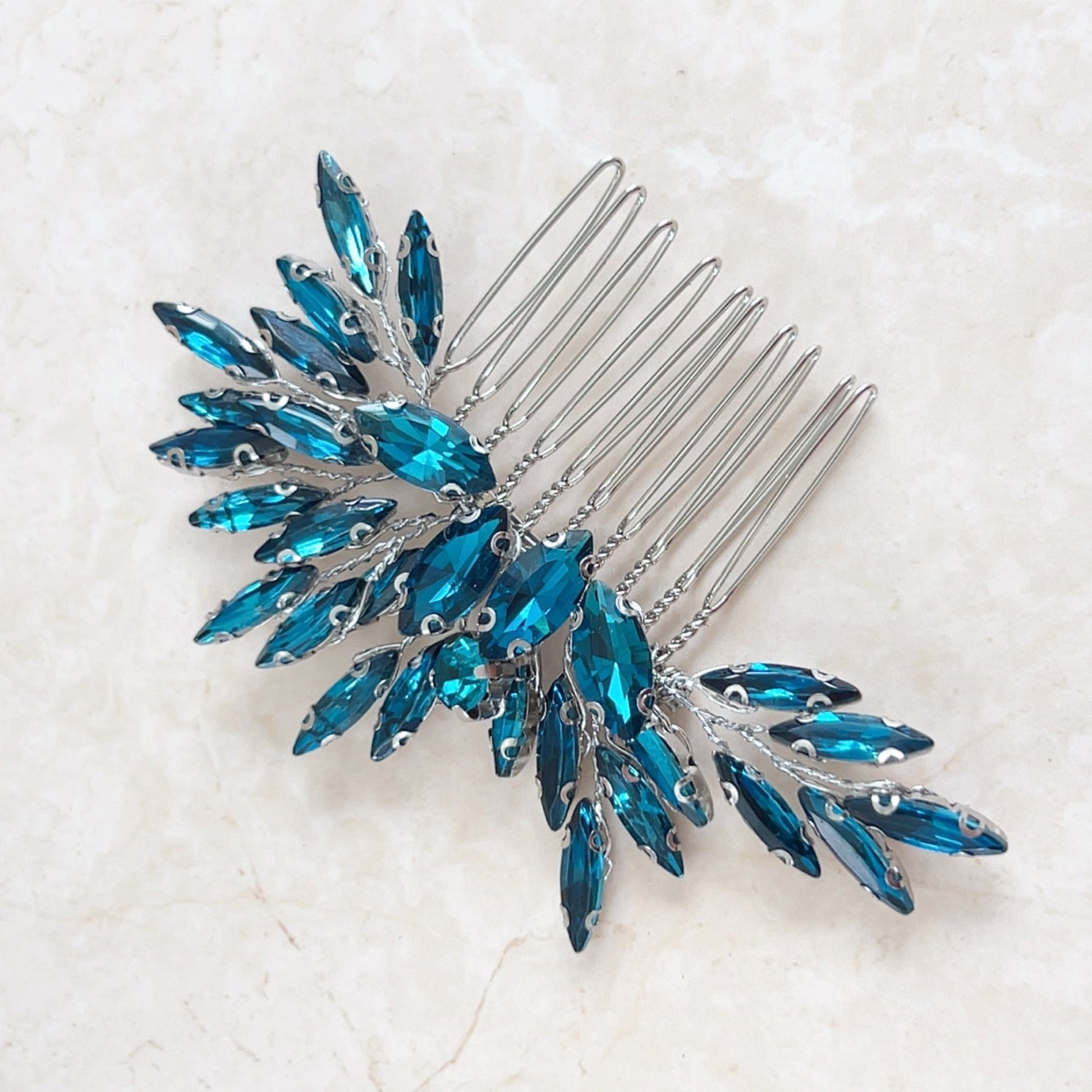 Turquoise crystal hair comb - Petal & Pearl