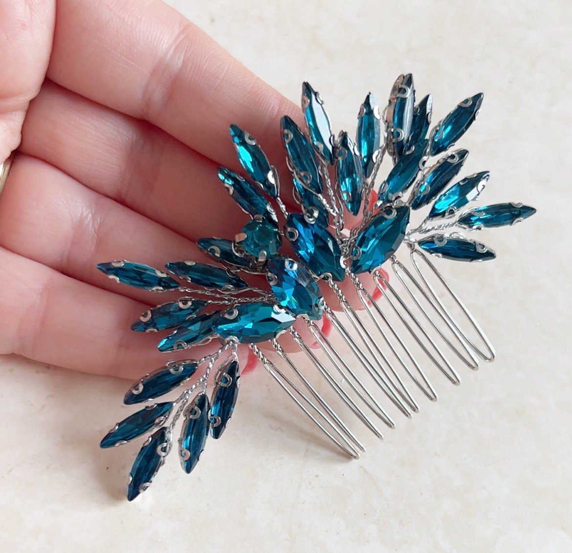 Turquoise crystal hair comb - Petal & Pearl