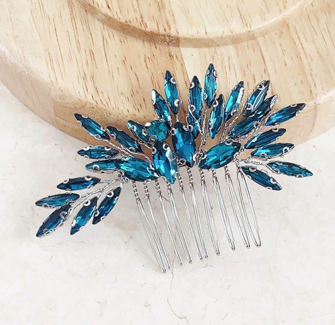 Turquoise crystal hair comb - Petal & Pearl