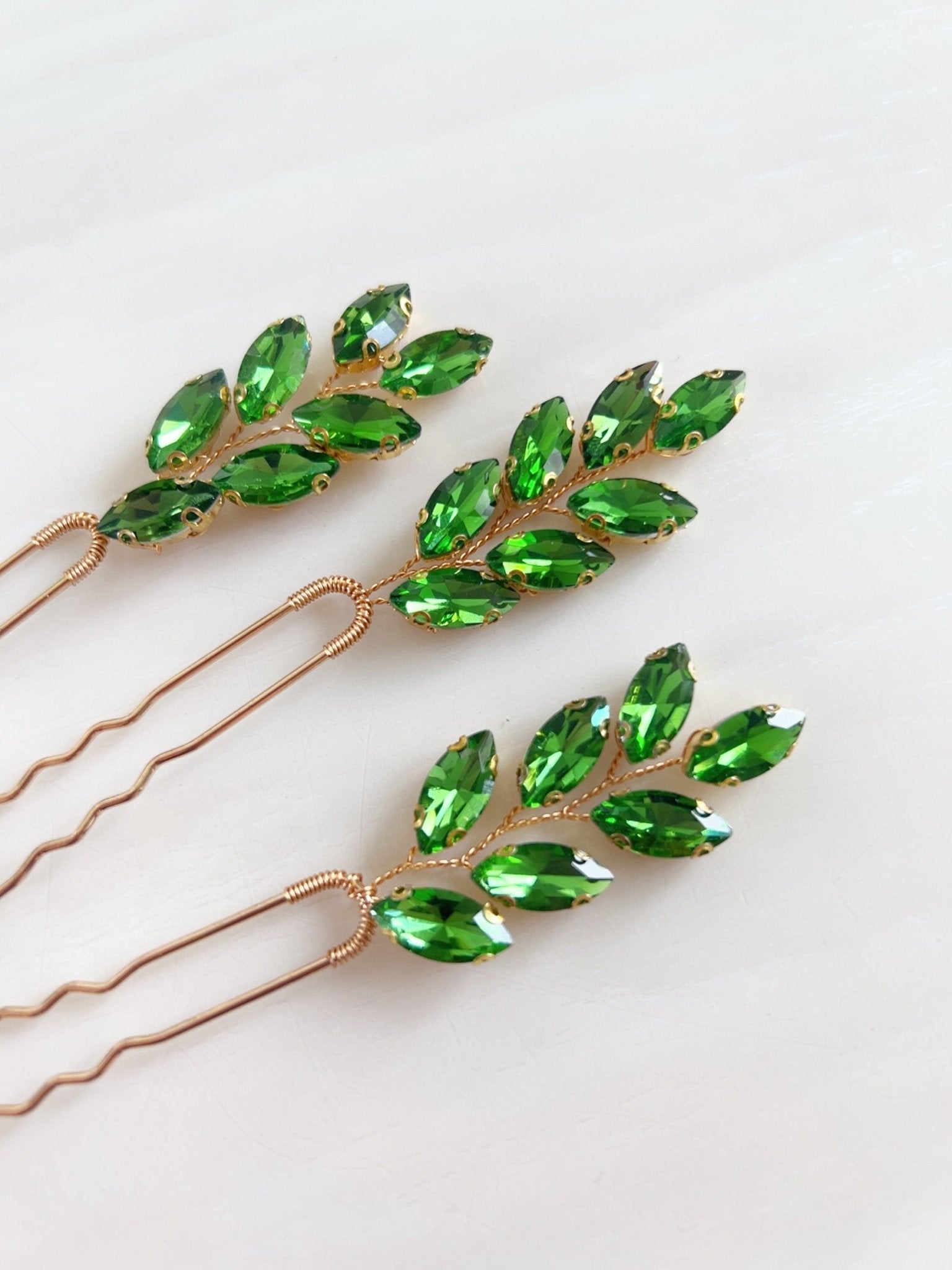 Vibrant green crystal hair pins - Petal & Pearl