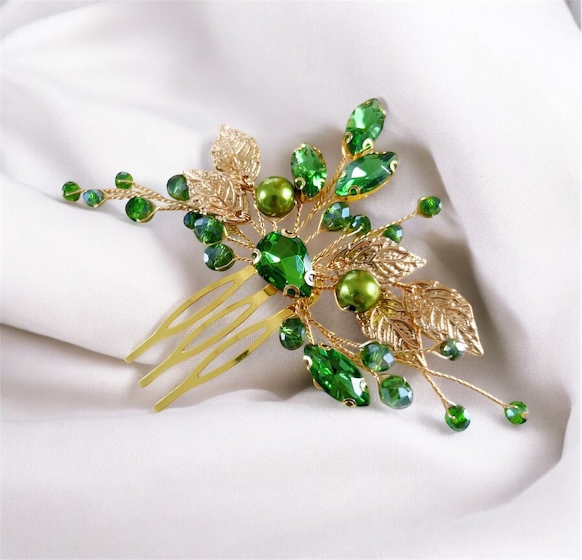 Vibrant green hair comb with gold leaves - Petal & Pearl