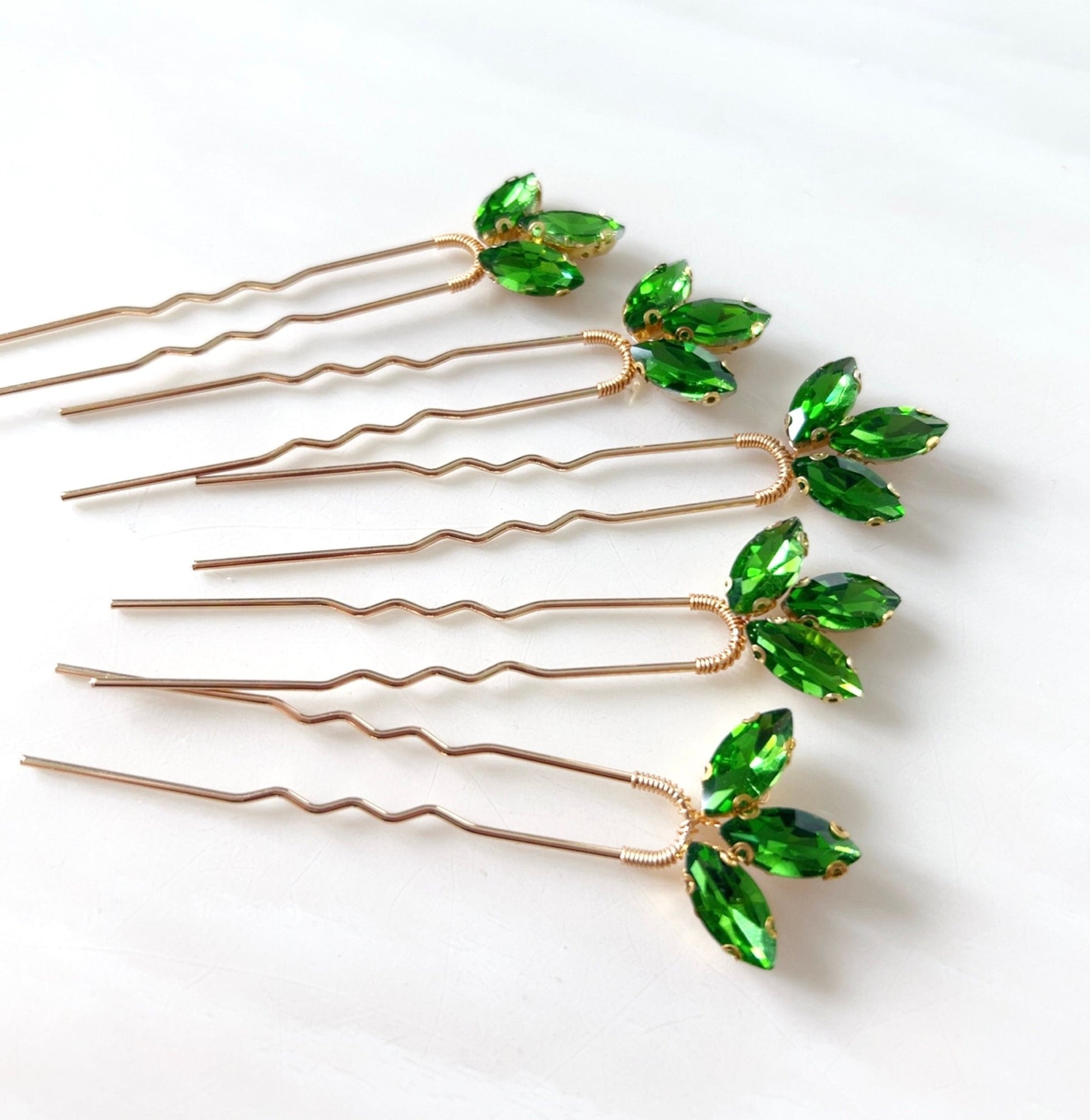 Vibrant green hair pins - Petal & Pearl