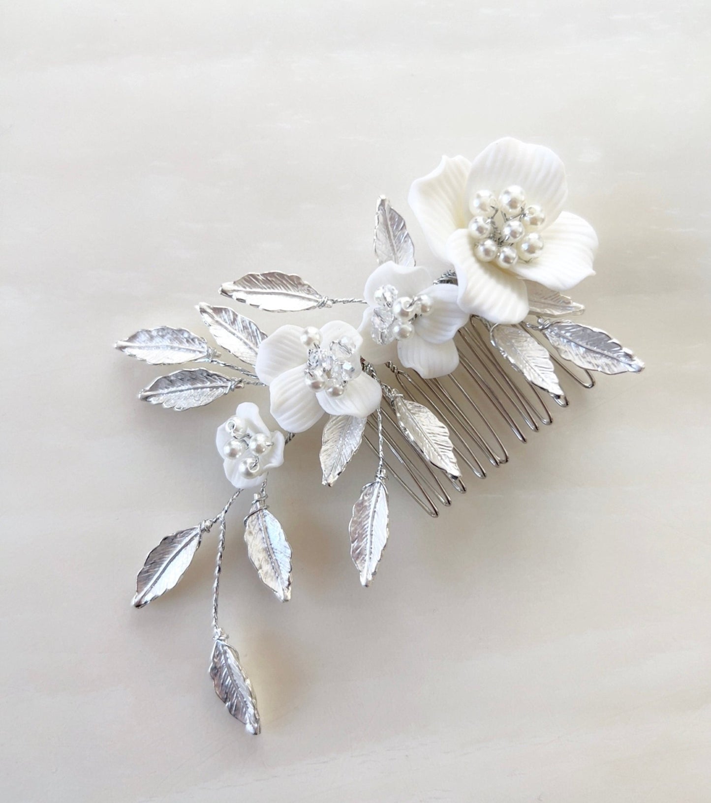 White flower Bridal hair comb - Petal & Pearl